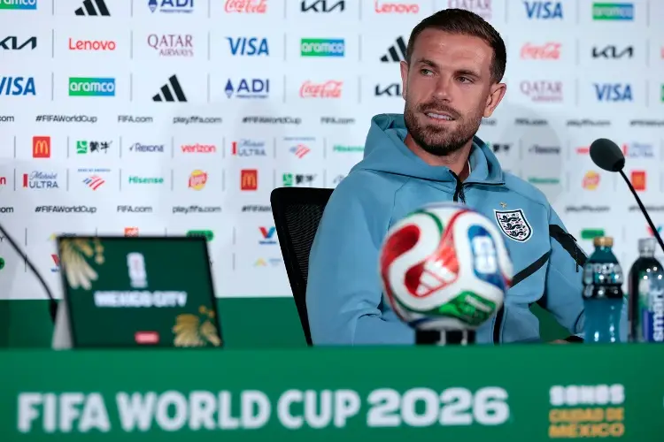Jordan Henderson es operado con éxito tras fractura sufrida en México 
