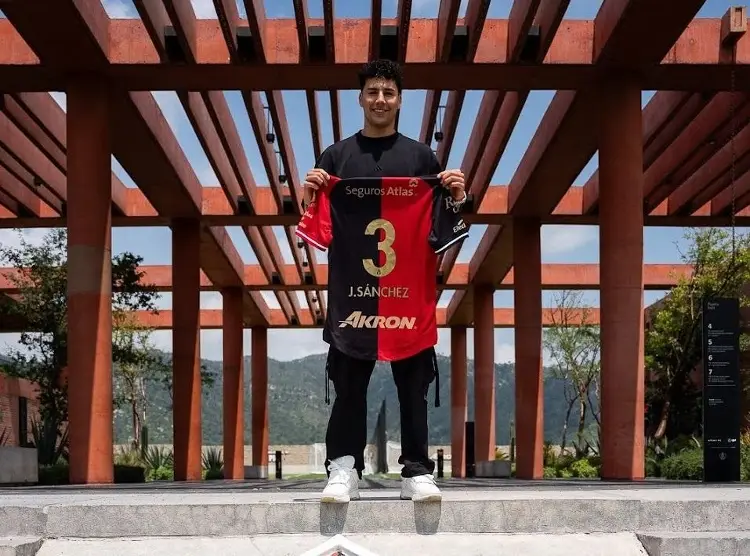 Oficial: Jorge Sánchez deja Europa y jugará en el Atlas