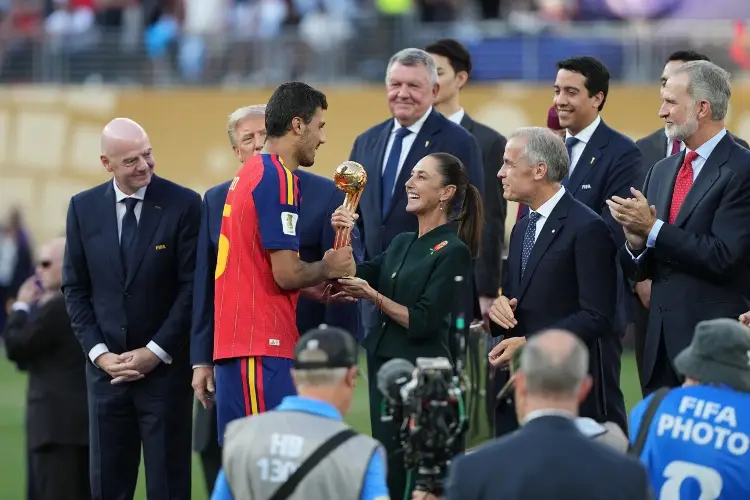 Claudia Sheinbaum felicita a España por conquistar el Mundial y a México por ser la mejor sede