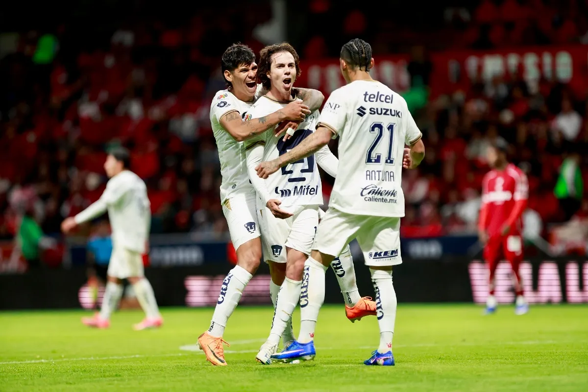 Sebastián Córdova se rompe y causa baja de Pumas