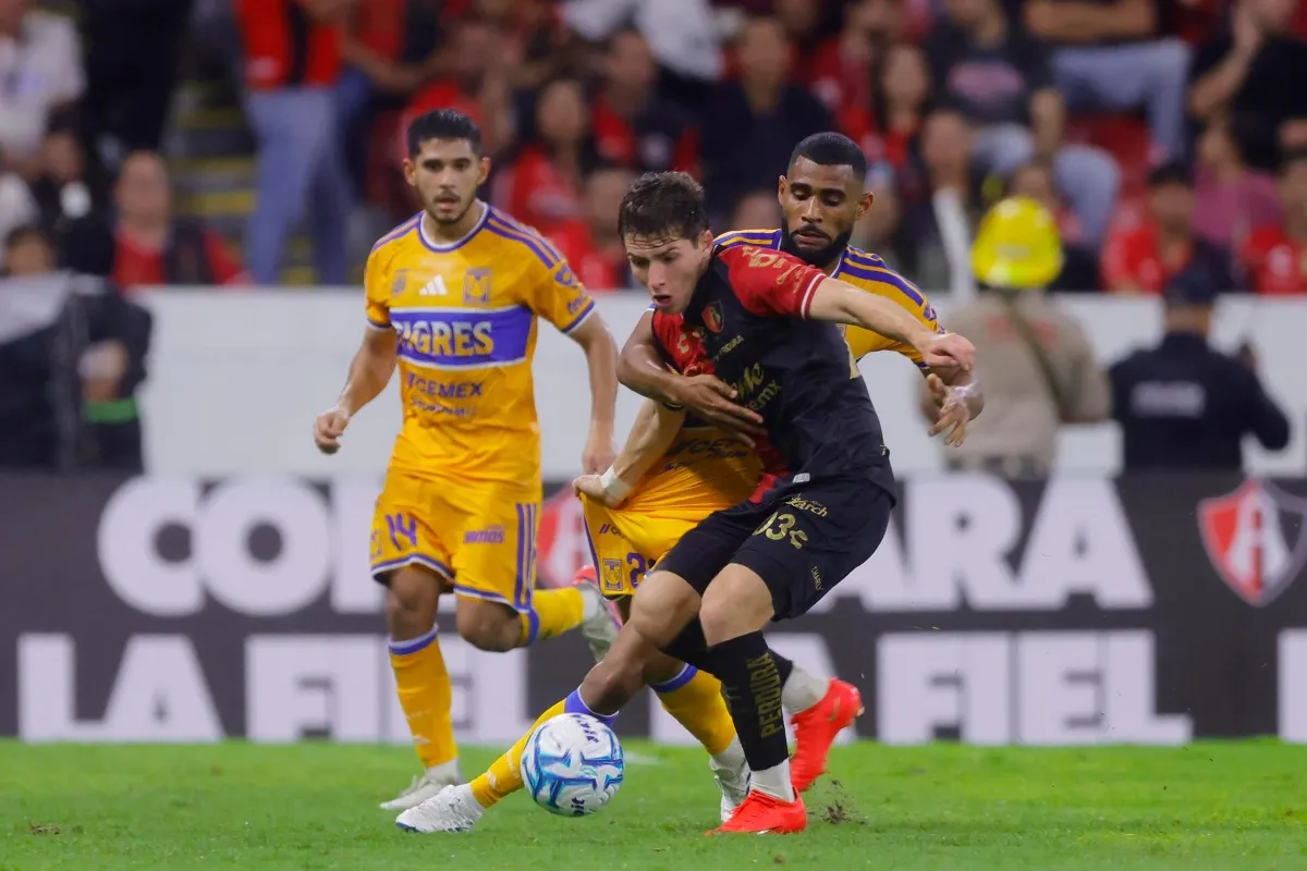 Atlas se aprovecha de unos Tigres sin pies ni cabeza 