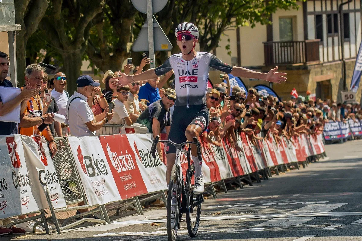 ¡Isaac del Toro conquista la Vuelta a Alemania!