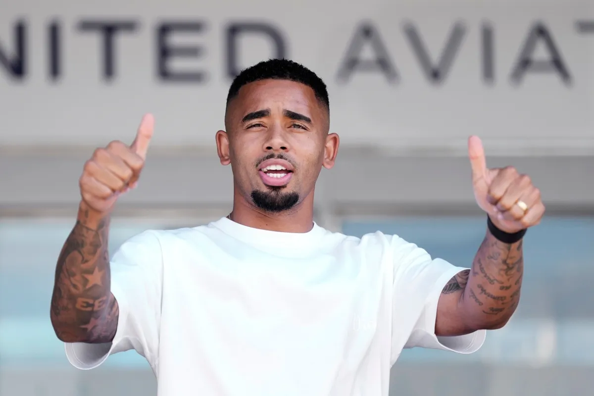 Gabriel Jesus se muestra 'muy feliz' en su llegada a Barcelona para firmar como azulgrana