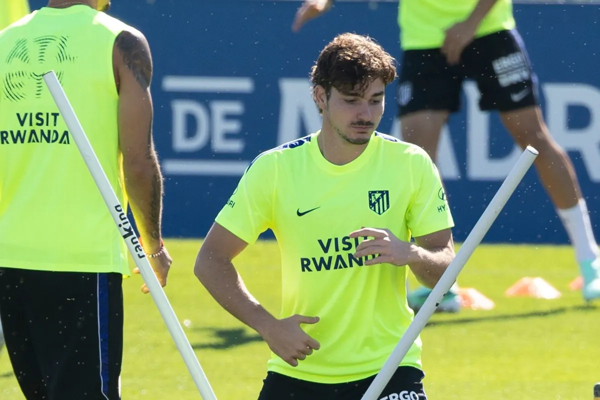 Atlético recupera a Julián Álvarez para el Derbi Madrileño