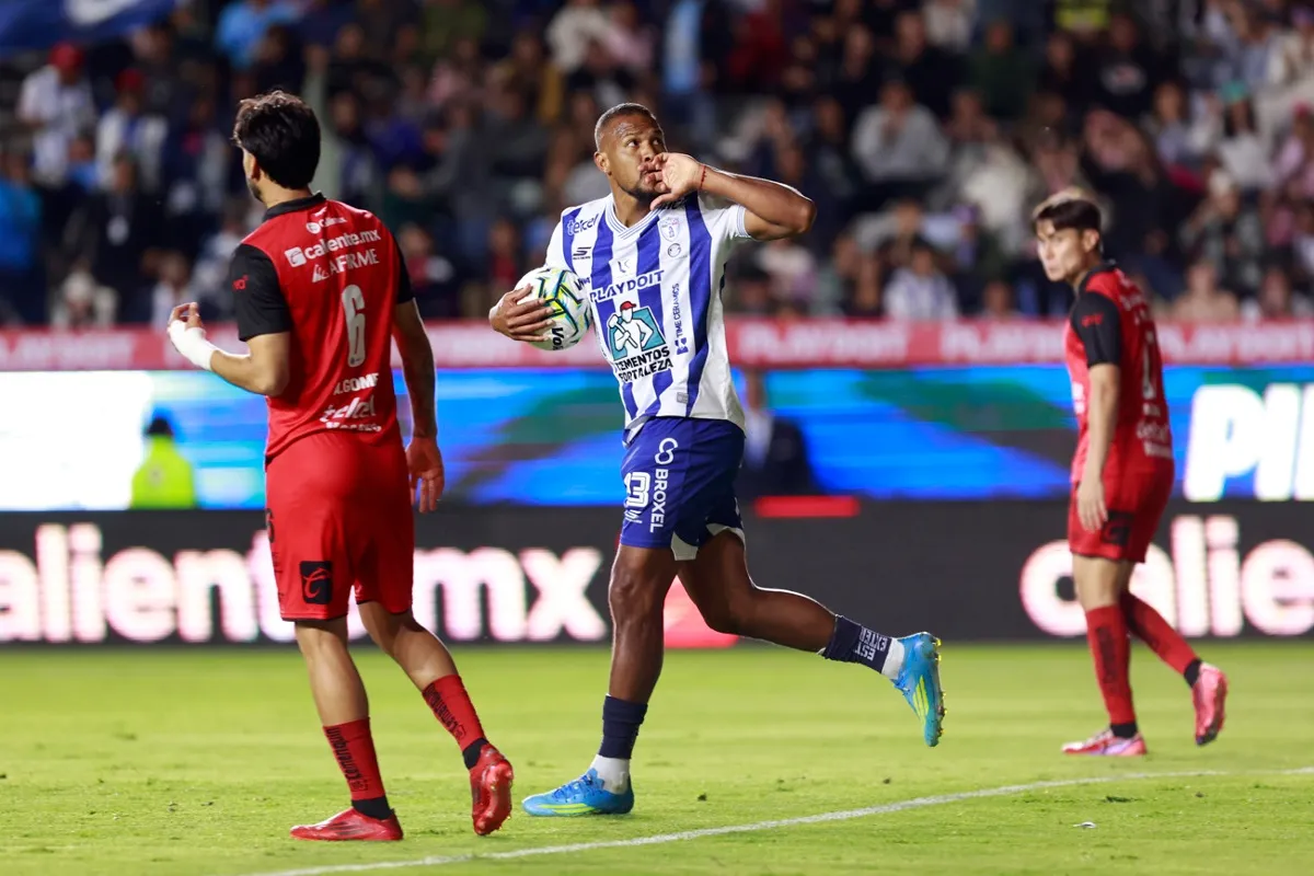 Pachuca rescata un punto sobre la hora ante Tijuana