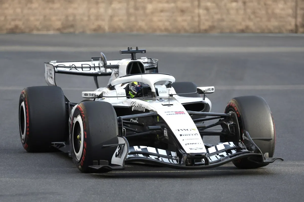 F1: ¡Ni en Bakú se pudo! 'Checo' Pérez queda lejos de los puntos en el GP de Azerbaiyán 