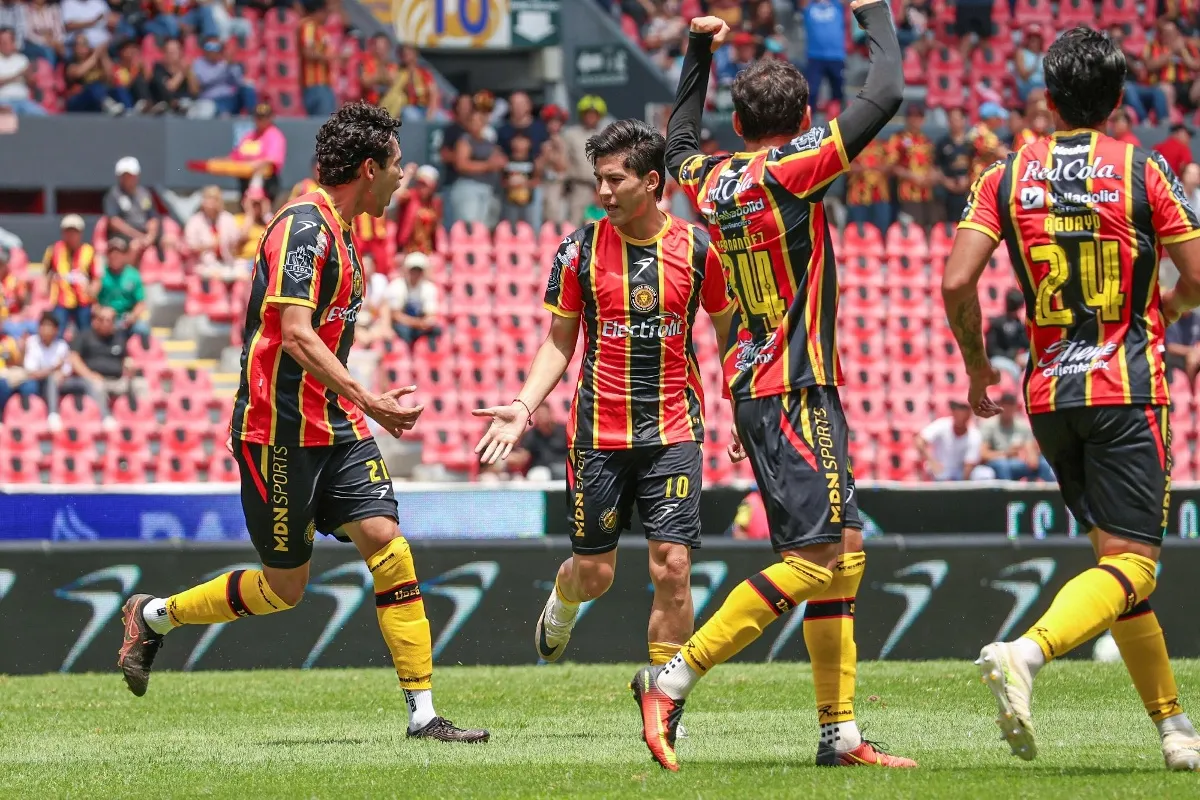 Leones Negros remonta y vence a Cruz Azul en la Liga de Expansión 