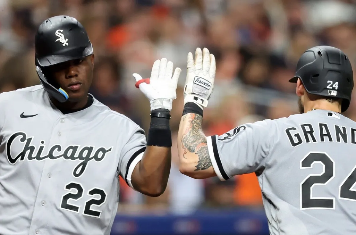 MLB: Chicago White Sox le pega a Cleveland y acaricia la Serie de Campeonato 
