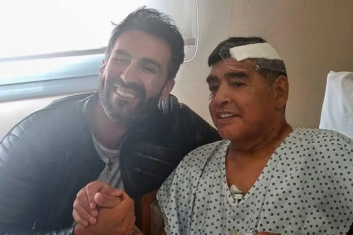Fiscalía pide 12 años de prisión para el médico de Maradona
