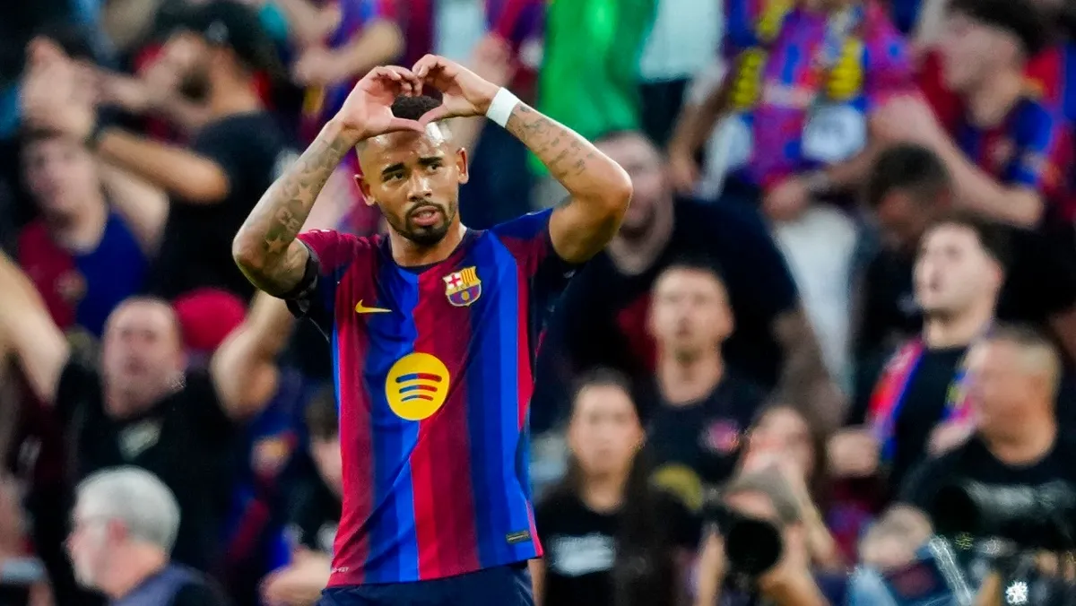 Barcelona gana, gusta, golea y sigue con paso perfecto en La Liga 