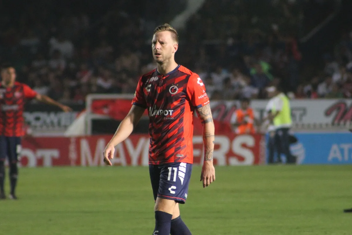 ¿Qué fue del ‘Polaco’ Menéndez tras la desafiliación de los Tiburones Rojos de Veracruz?