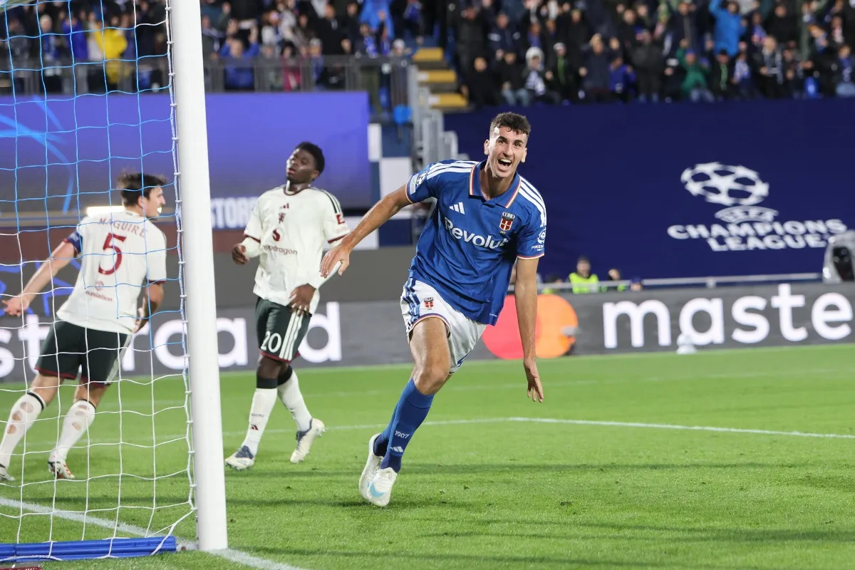 Como 1906 humilla al Manchester United en la Champions