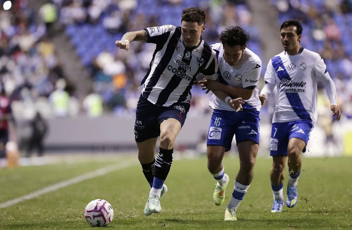 Rayados destroza a Puebla y se mete a zona de liguilla 