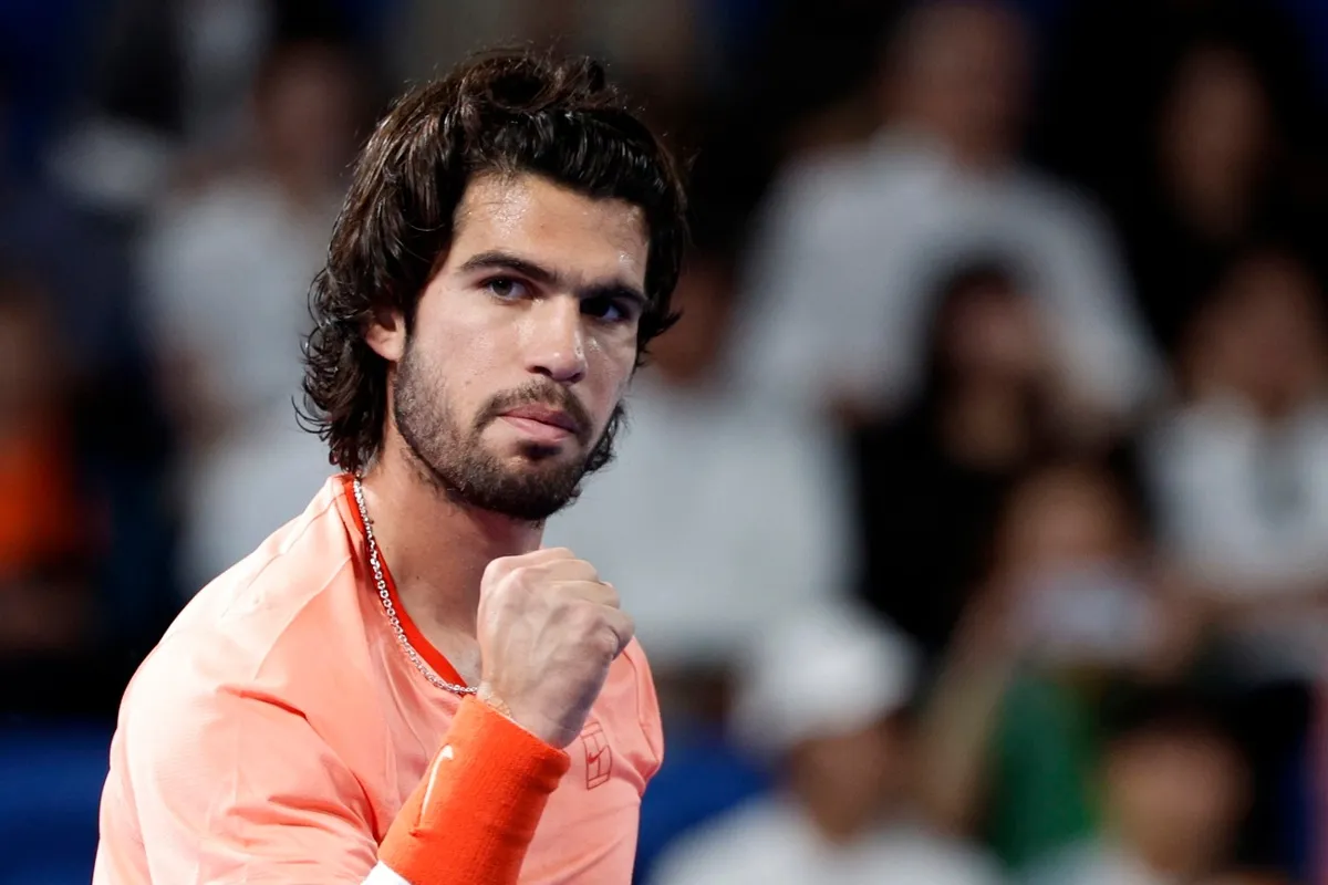 Tenis: Carlos Alcaraz avanza a los octavos de final del ATP 500 de Viena 