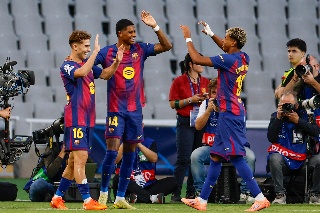 Barcelona muestra su poder con una goleada al Olympiacos en Champions