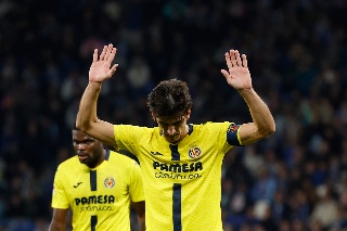 Villarreal vence al Espanyol y pelea en zona de Champions League