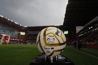 Gastaron millones en el estadio y podrían quedarse sin Liga MX