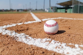 El mexicano José Urquidy refuerza a los Leones del Escogido de República Dominicana