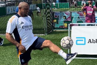 Roberto Carlos descarta haber sufrido un infarto: 'Estoy bien' dice desde el hospital