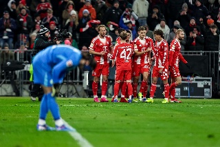 Bayern Múnich humilla al Wolfsburgo con goleada de escándalo