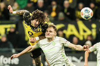 Borussia Dortmund golea al Werder Bremen y suma diez jornadas sin perder