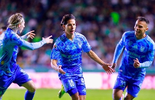 Expulsan a Gignac pero aparece el factor Lainez y Tigres vence a León 