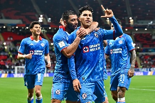 ，di鏀! Jorge S嫕chez se va de Cruz Azul con destino en Europa