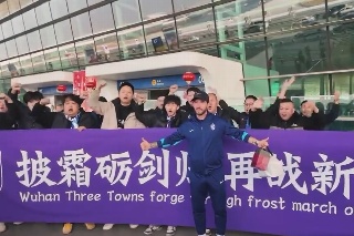 DT mexicano llega a China y es recibido como todo un ídolo (VIDEO)