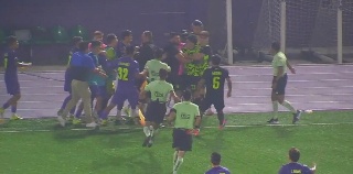 ¡Entre hermanos NO! Bronca en el Racing vs Racing por la Copa Conecta (VIDEO)