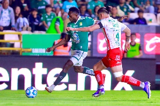 Con ley del ex incluida, León vence a Necaxa y se acerca a puestos de liguilla