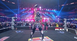 ¡Campeón! Mexicano Penta Zero Miedo gana su primer título en WWE (VIDEO)