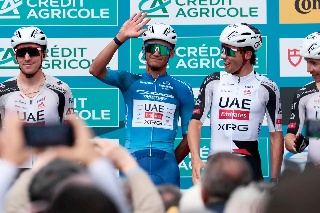 ¡Histórico! Isaac del Toro gana la sexta etapa en Tirreno Adriático y acaricia el título 