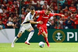 Paulinho se luce y Toluca vence a LA Galaxy en la Concachampions 