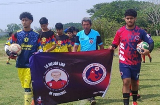 Con la liguilla en el horizonte, la Liga Pirata Fuente eleva su nivel