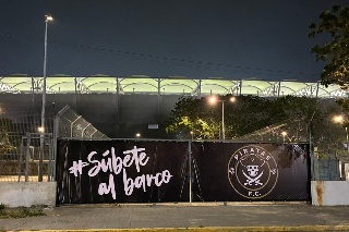 Todo el 'Pirata' Fuente ya luce los colores de Piratas FC (VIDEO+FOTOS) 