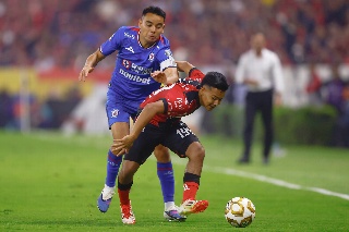 ¡La máquina está encendida! Cruz Azul gana en el Jalisco y se acerca a semifinales