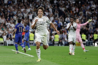 Real Madrid se olvida de El Clásico y termina de hunir al Real Oviedo