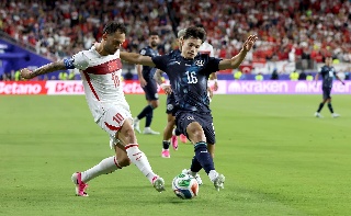 Después de 16 años, Paraguay vuelve a ganar en el Mundial y de paso elimina a Turquía 