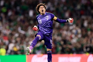 ¡Salió a la luz! Así fue el momento en el que el 'Vasco' le dijo a Ochoa que iba a jugar (VIDEO)