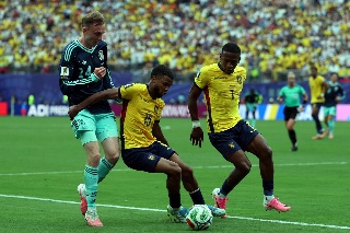 Ecuador hace la épica, vence a Alemania y avanza a la siguiente fase 