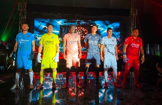 Piratas FC presenta sus uniformes para el Apertura 2026
