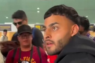 Alexis Vega vive momento vergonzoso en aeropuerto de CDMX (VIDEO)