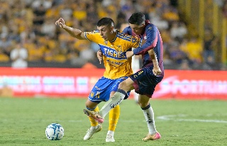 Tigres sufre pero consigue su primera victoria del torneo vs Atlante 