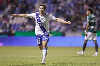 Un veracruzano pone a Puebla quinto de la tabla luego de vencer a Santos Laguna