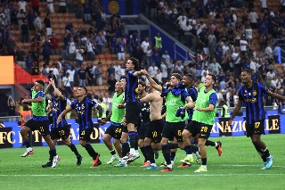 Inter de Milán concreta una espectacular remontada ante Napoli 