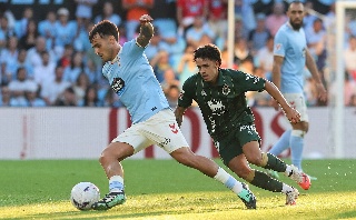 Duelo entre dos ex de la Liga MX y el Celta de Vigo destroza al Racing de Santander  