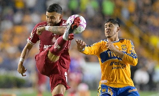 Tigres sorprende y hace pesar el ‘Volcan’ contra Toluca 