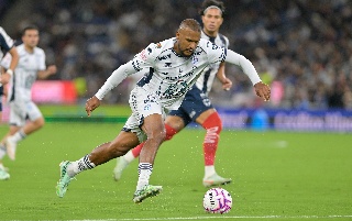 Salomón Rondón busca convertirse en el venezolano más goleador de la Liga MX