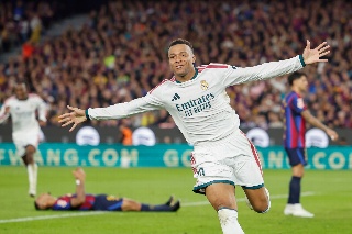 Kylian Mbappé le da el triunfo al Real Madrid ante Barcelona en El Clásico