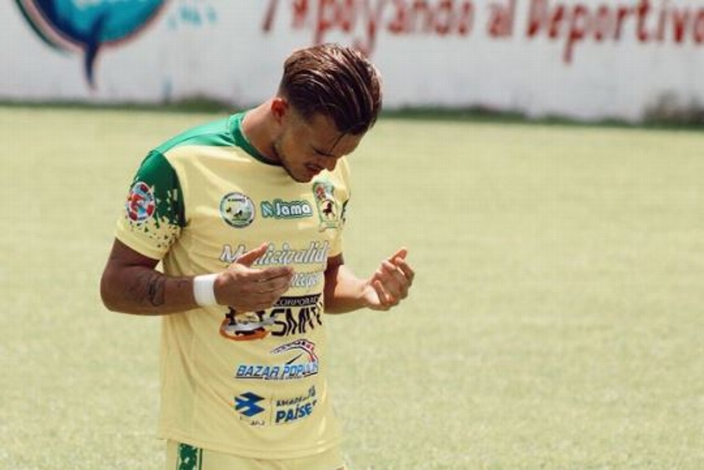 Ex Tiburón se hace aun lado del futbol de Guatemala